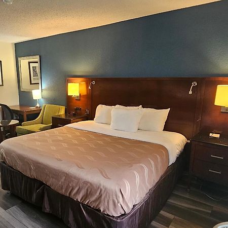 Sumter Inn 외부 사진